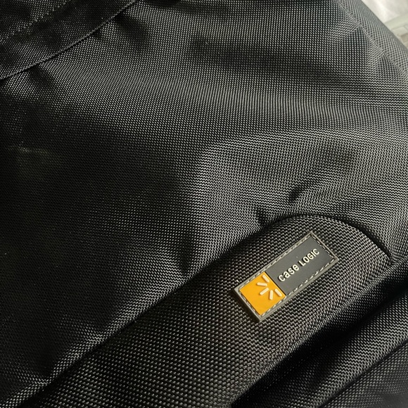 NWOT Case logic laptop bag . 10/10 - Picture 4 of 4